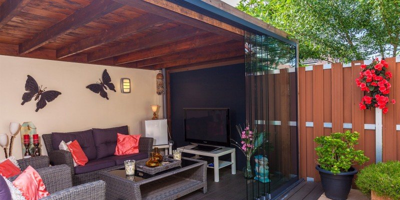 Wohnlich verglaste Terrasse